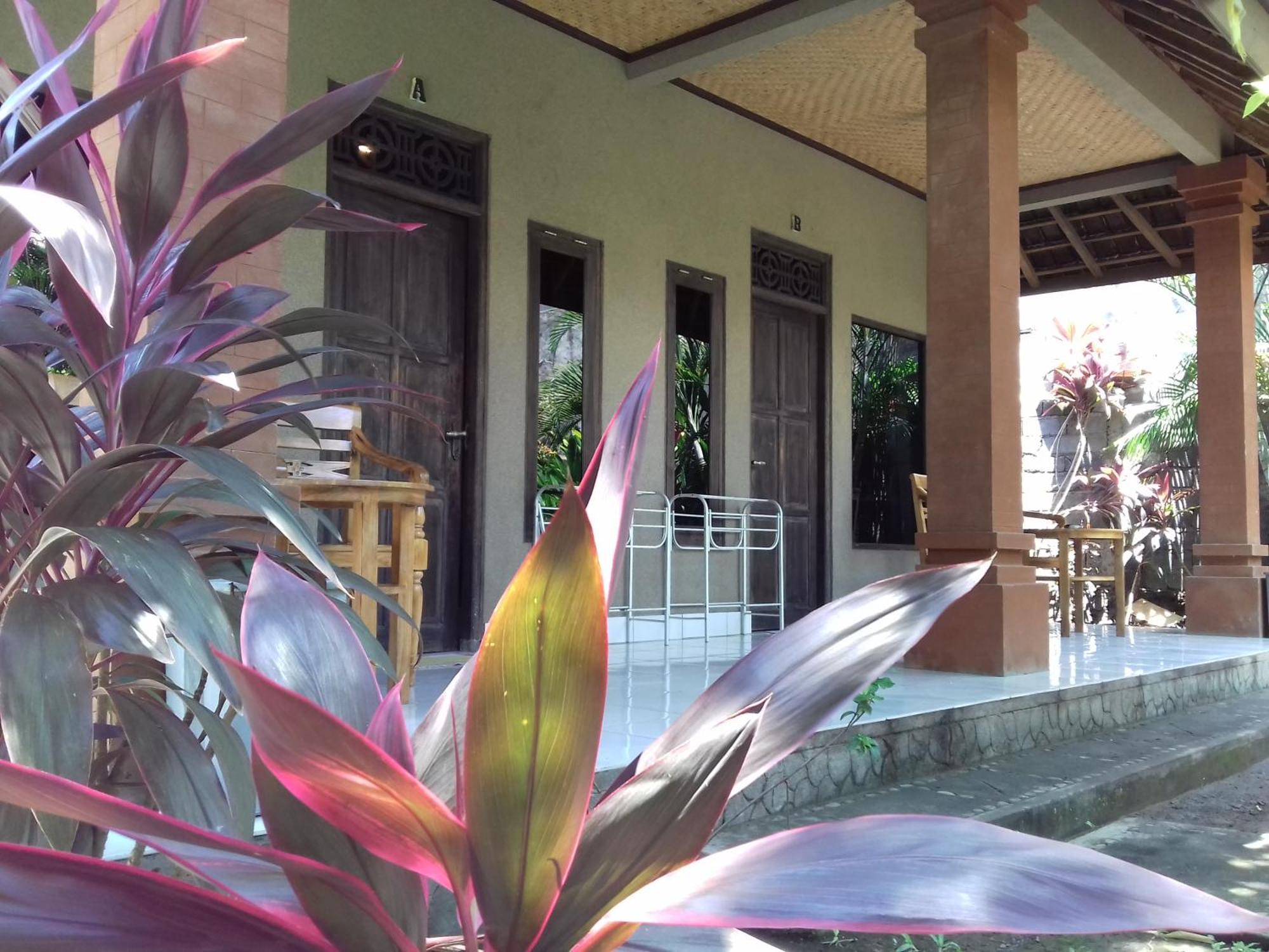 Suka Sari Cottages Pemuteran Exteriör bild