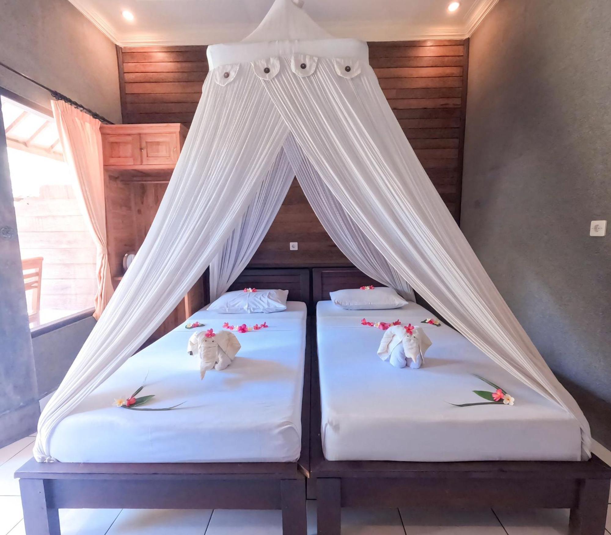 Suka Sari Cottages Pemuteran Exteriör bild