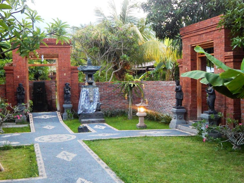 Suka Sari Cottages Pemuteran Exteriör bild