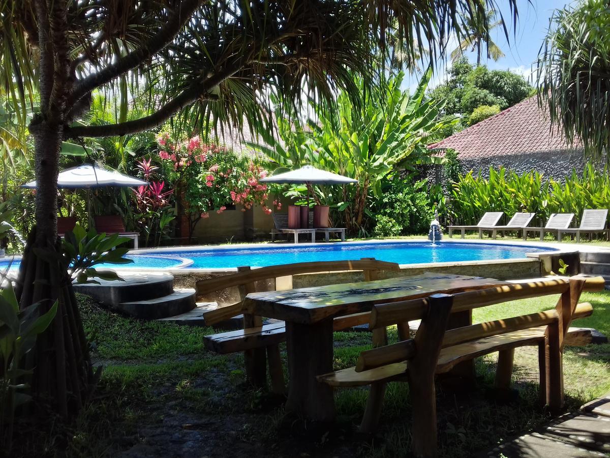 Suka Sari Cottages Pemuteran Exteriör bild